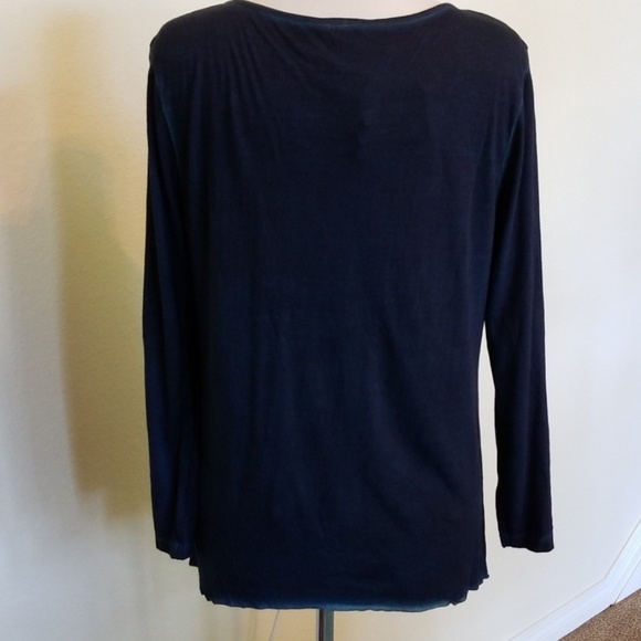 Top - Picture 4 of 8